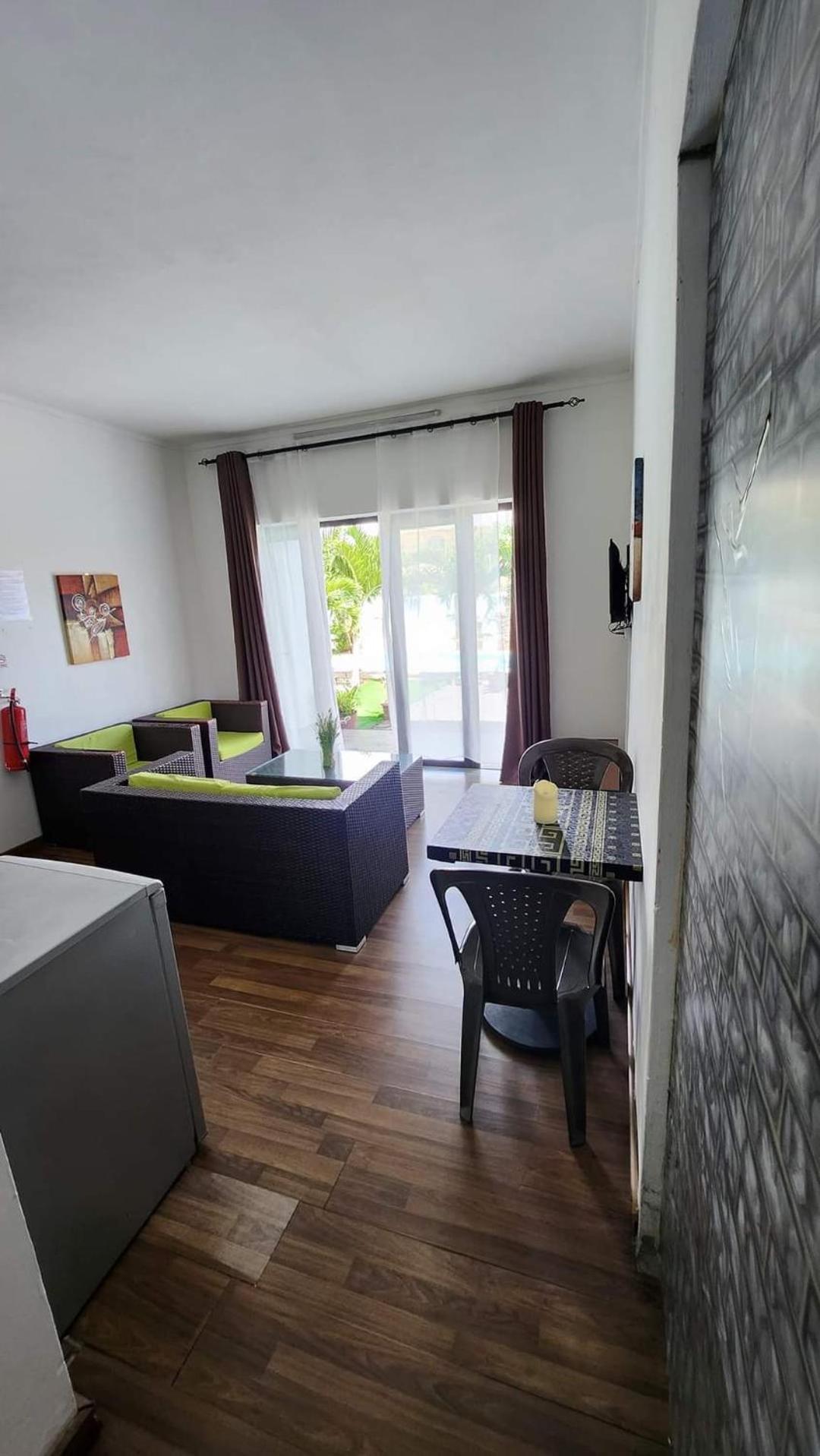 Le Binome Aparthotel Гранд Байе Екстериор снимка