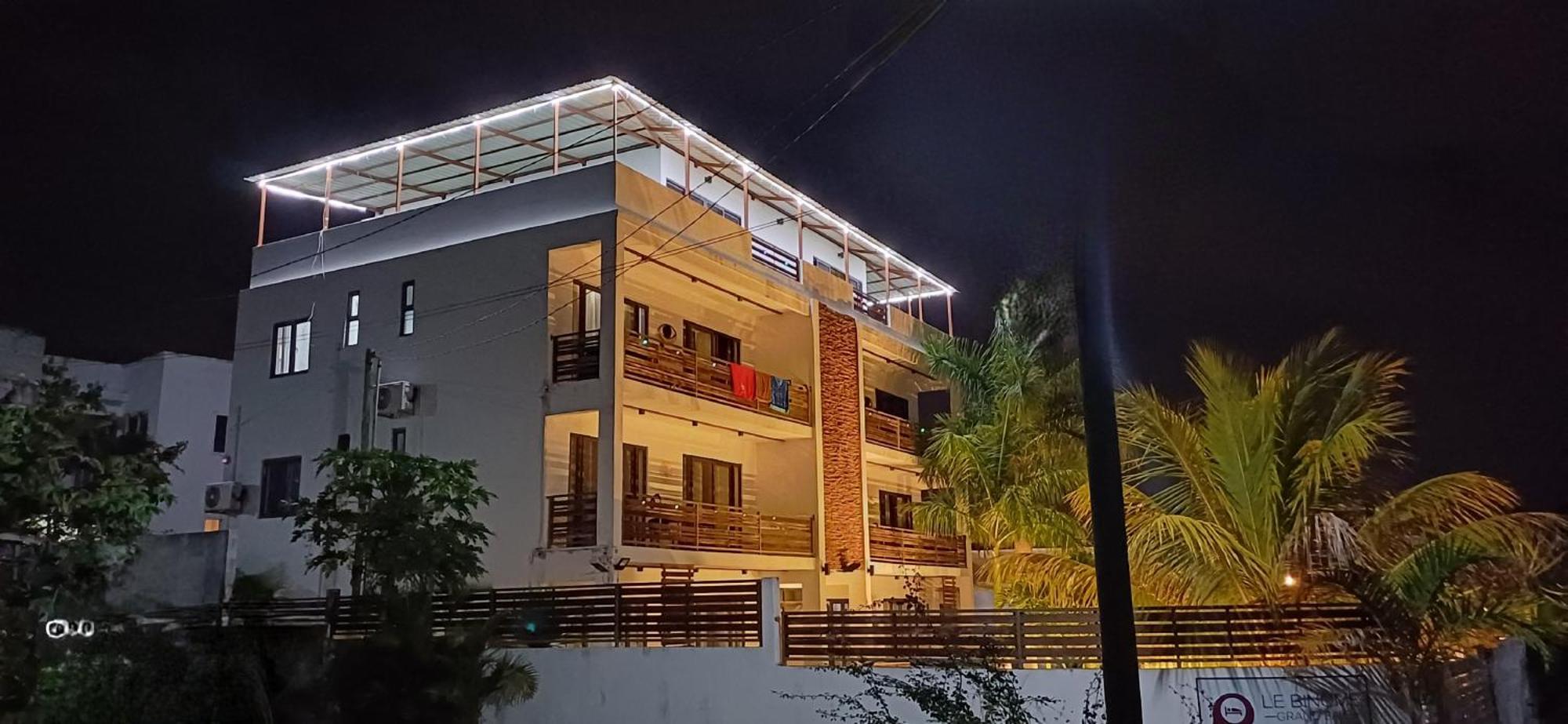 Le Binome Aparthotel Гранд Байе Екстериор снимка