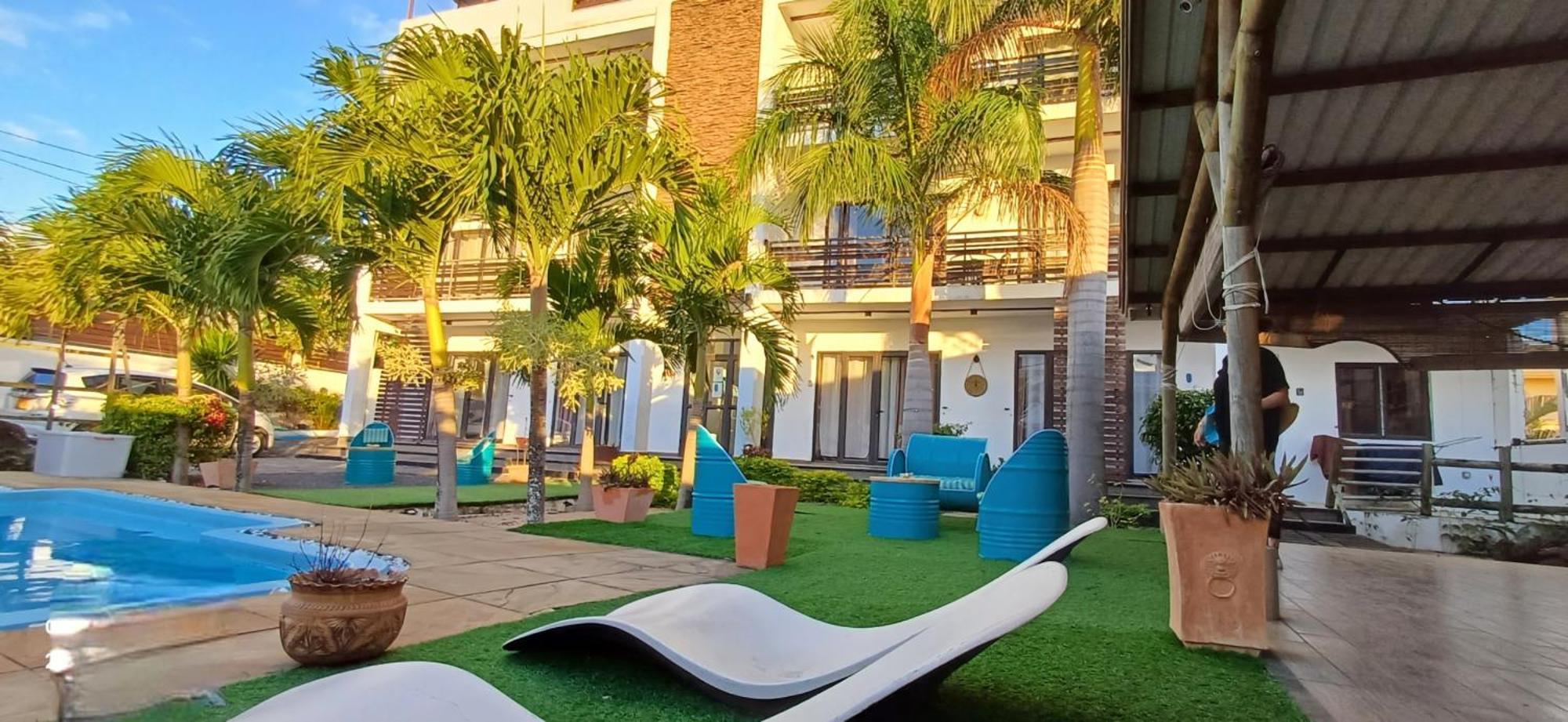 Le Binome Aparthotel Гранд Байе Екстериор снимка