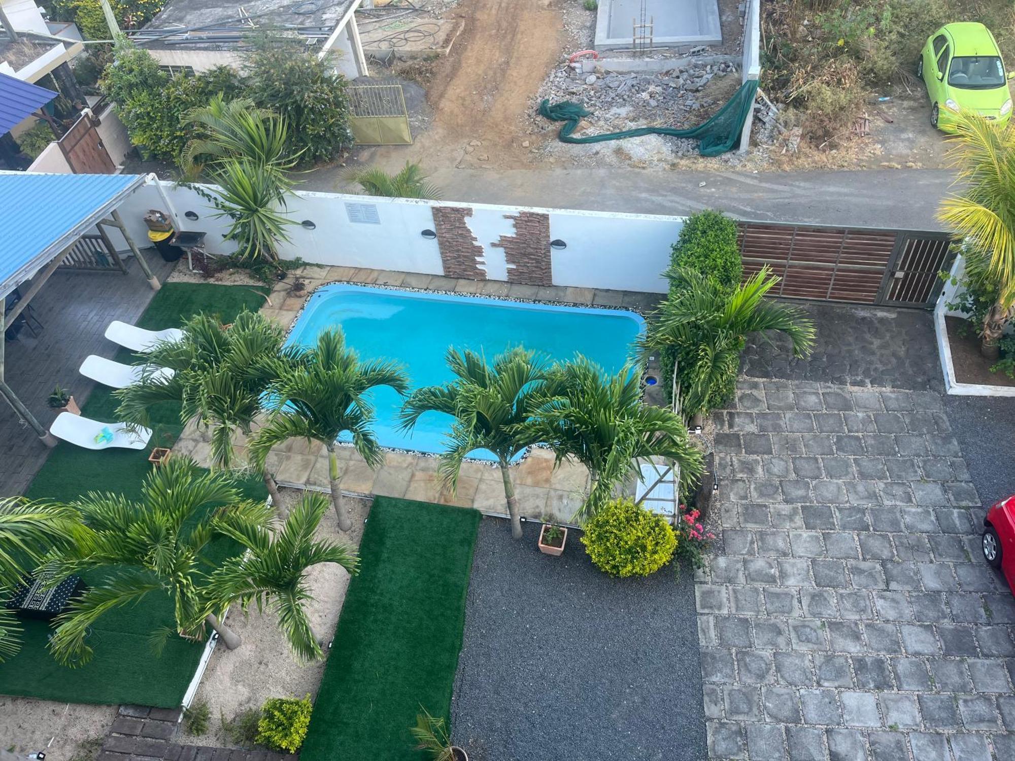Le Binome Aparthotel Гранд Байе Екстериор снимка